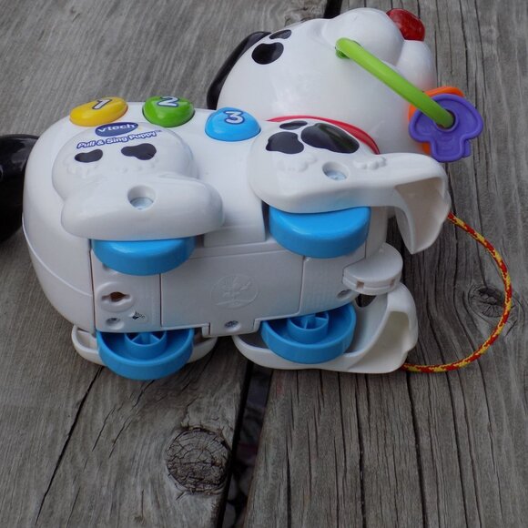 Puppy Dog Pull Toy by V-Tech Singing, Talking Educational Learning For Toddlers - Picture 8 of 8